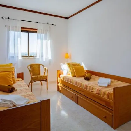 2 Bedrooms Balcony Flat Lägenhet *