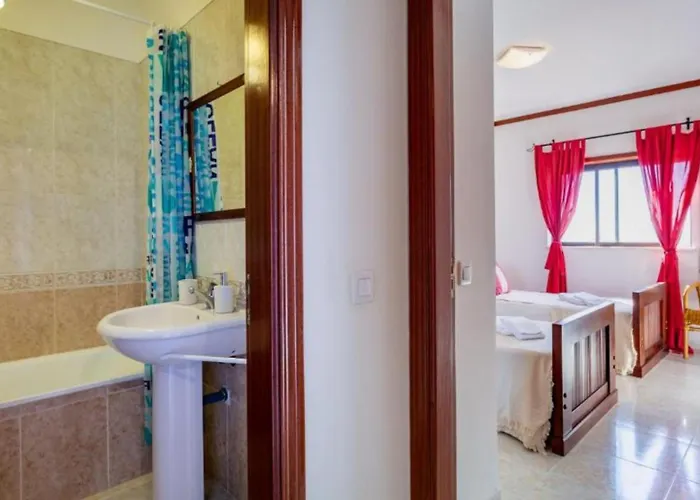 2 Bedrooms Balcony Flat Lägenhet *