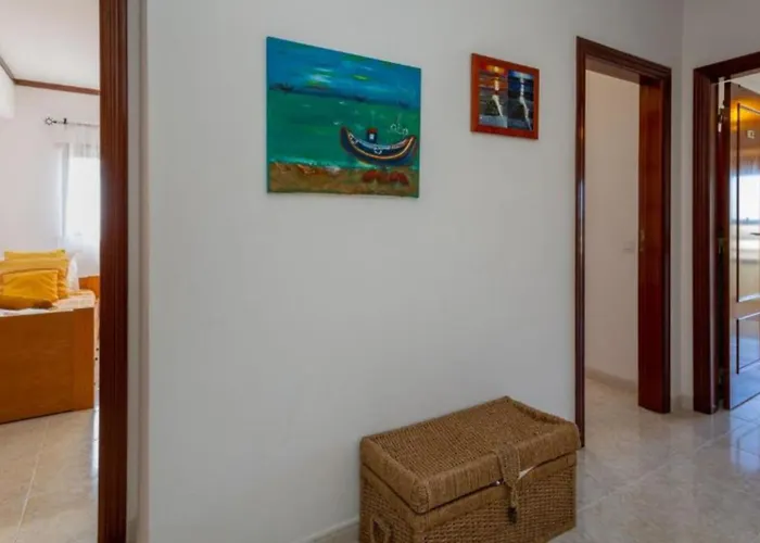 Lägenhet 2 Bedrooms Balcony Flat